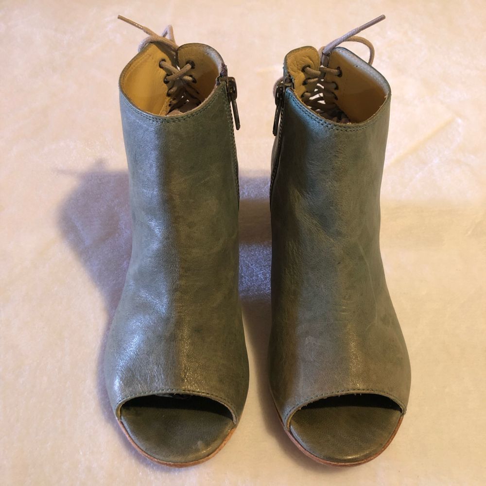 Lemaré Leather Open-Toe Ankle Boots • EU Sz 36
